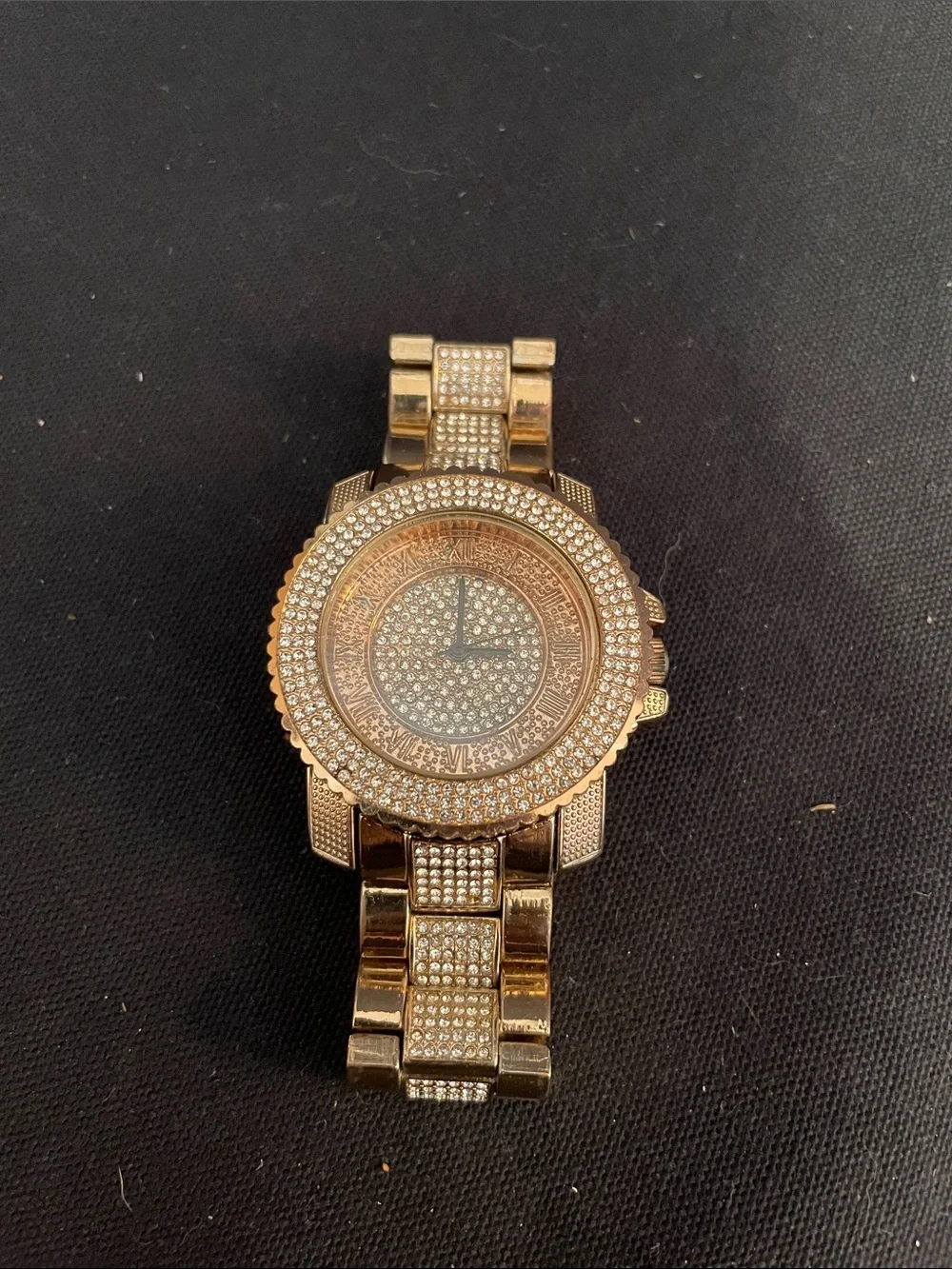 Men's Gold Tone Crystal Accent Bracelet Watch New Battery